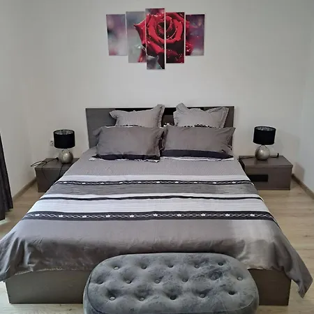 Deluxe 2 * Sankt Konstantin & Helena